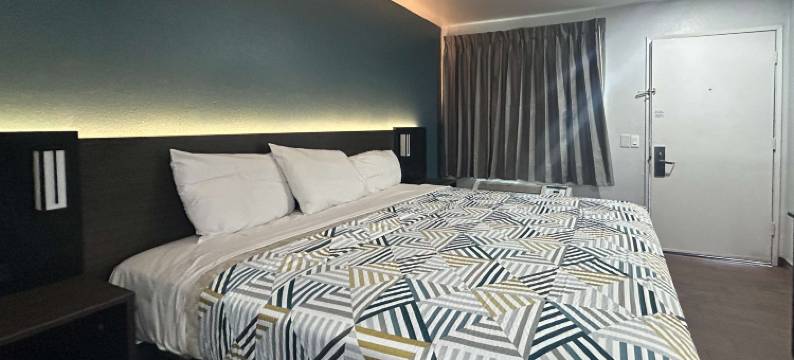 加利福尼亚赫米特 6 号开放式公寓旅馆(Studio 6 Hemet, CA)图片