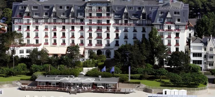 埃米塔日吕西安巴里亚酒店(Hôtel Barrière l'Hermitage)图片