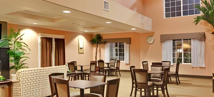 Holiday Inn Express 德拉诺HWY 99(Holiday Inn Express Delano Hwy 99)图片