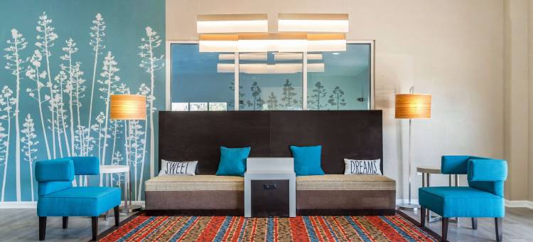 纽波特纽斯市中心区域的舒眠酒店及套房(Sleep Inn & Suites Newport News City Center Area)图片