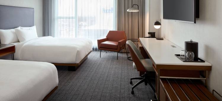 蒙特利尔拉瓦勒万怡酒店(Courtyard  Montreal Laval)图片