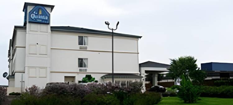 I-10东舒适酒店-近AT&T中心(Comfort Inn Near Frost Bank Center)图片