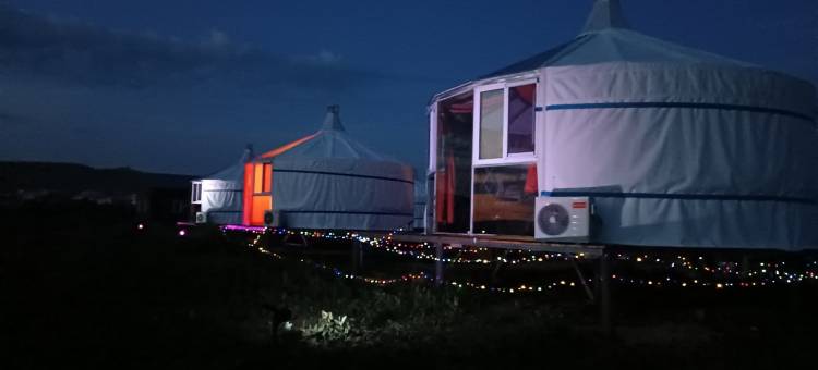 呼伦贝尔陈巴尔虎旗哈达图九队巴音布鲁克农牧营地图片