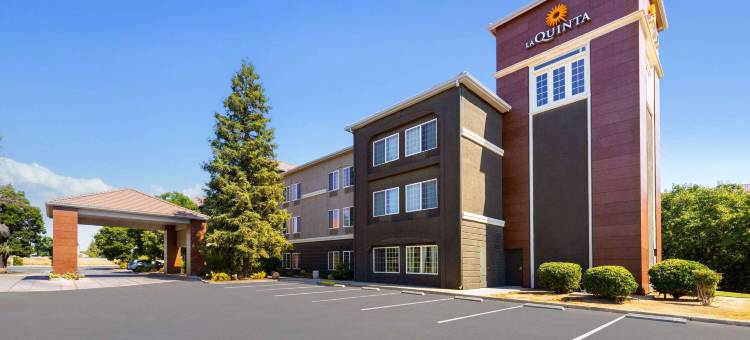 贝克斯菲尔德北拉昆塔温德姆套房酒店(La Quinta Inn & Suites by Wyndham Bakersfield North)图片