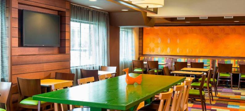 斯普林菲尔德万枫酒店及套房(Fairfield Inn & Suites Springfield)图片