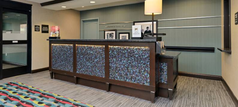 爱荷华城/大学区欢朋酒店(Hampton Inn Iowa City/University Area)图片