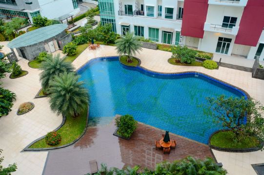 1Br Woodland Park Residence Kalibata View Swimming Pool by Travelio Hotel Overview