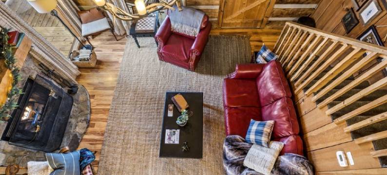 Mountainside Rustic Log Cabin •King & Queen Beds •Coffee Bar •HotTub •Pool Table图片