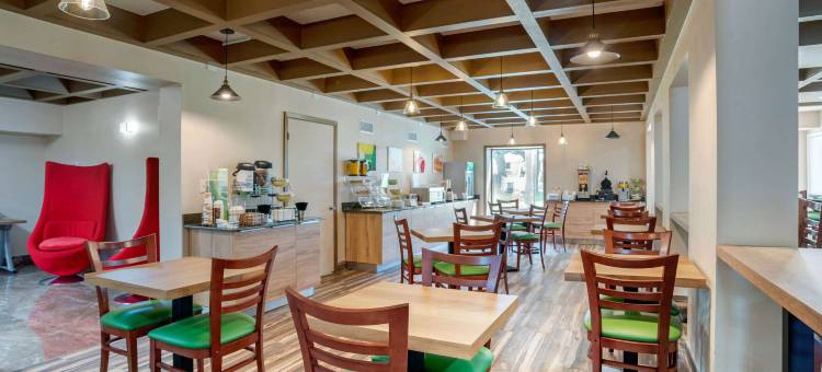 品质酒店沃尔顿堡滩- 德斯廷西(Quality Inn Fort Walton Beach - Destin West)图片