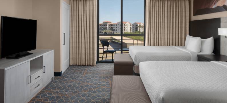 凤凰城比特摩尔希尔顿安泊酒店(Embassy Suites by Hilton Phoenix Biltmore)图片