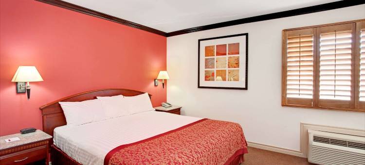 帕萨迪纳华美达酒店(Ramada by Wyndham Pasadena)图片