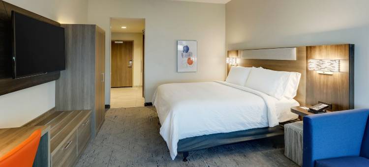 洲际酒店集团旗下霍利斯普林斯罗利地区智选假日酒店(Holiday Inn Express Holly Springs - Raleigh Area)图片