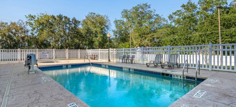 北奥卡拉舒适套房酒店(Comfort Suites Ocala North)图片