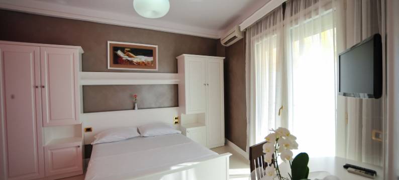 伊利瑞亚国际酒店(Iliria Internacional Hotel)图片