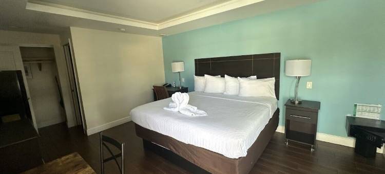 柯蒂斯酒店及套房(Curtis Inn & Suites)图片