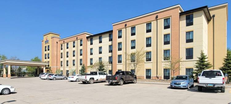 沃特福德市舒适酒店(Comfort Inn & Suites Watford City)图片