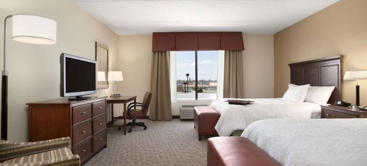 查尔斯镇欢朋套房酒店(Hampton Inn & Suites Charles Town)图片