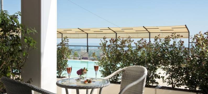 艾米拉朵度假村(Al Mirador Resort)图片