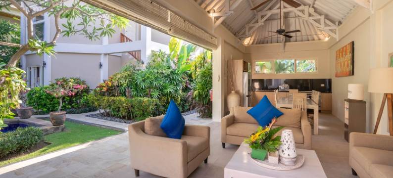 罗维纳酒店(The Lovina)图片