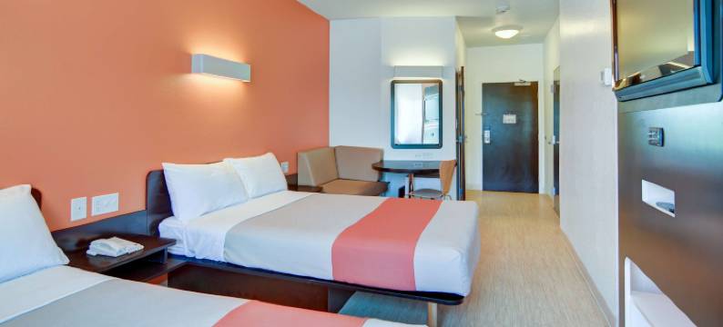 沃斯堡北湖赛道6号汽车旅馆(Motel 6 Roanoke, TX - Northlake - Speedway)图片