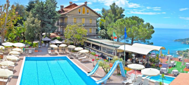 拉莱塞瓦迪卡斯特尔达皮奥 - 查姆&瑞莱克斯酒店(La Riserva di Castel d'Appio- Charme & Relax)图片