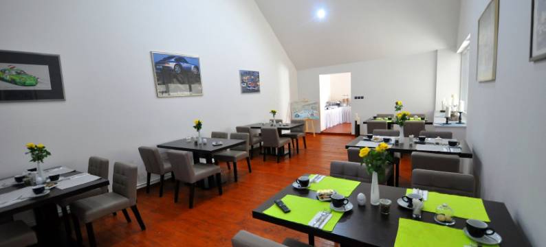 快车道酒店(Fast Lane Hotel)图片