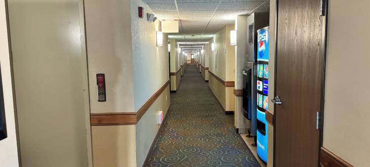 基瓦尼美吟温德姆酒店(AmericInn by Wyndham Kewanee)图片