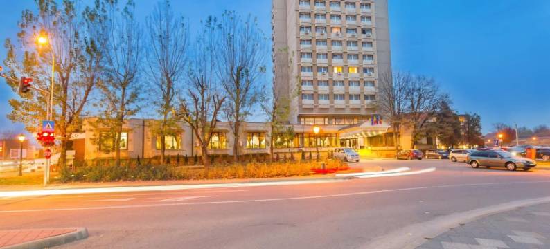 罗马尼勒伊姆帕拉图塞塔特酒店(Hotel Cetate)图片