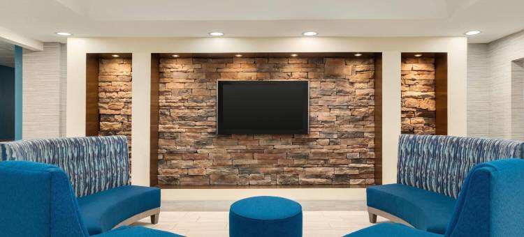 普拉特维尔蒙哥马利戴斯套房酒店(Days Inn & Suites by Wyndham Prattville-Montgomery)图片