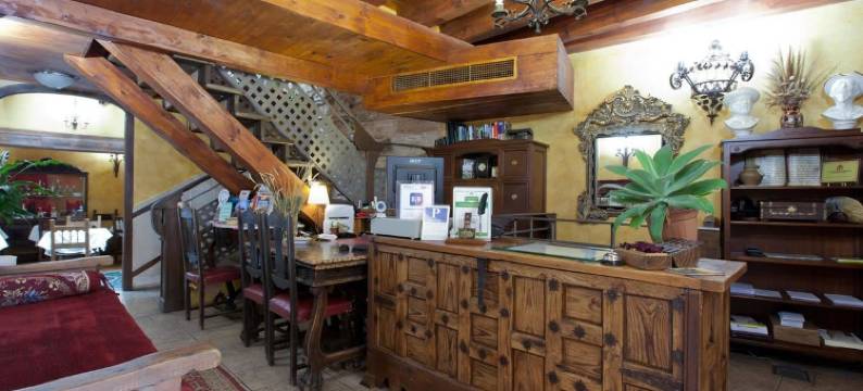 霍斯佩德里亚瑟斯内罗斯之家(Hospederia Casa de Cisneros)图片