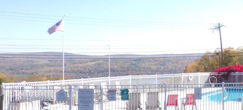 山林长屋汽车旅馆(Longhouse Lodge Motel)图片