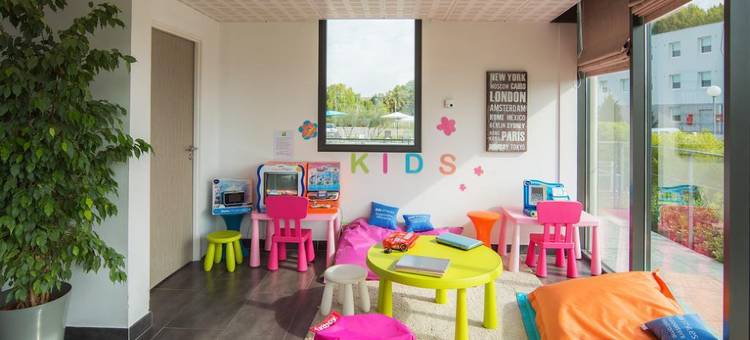 宜必思尚品佩尔蒂 Portes du Luberon 酒店(Ibis Styles Pertuis Portes du Luberon)图片