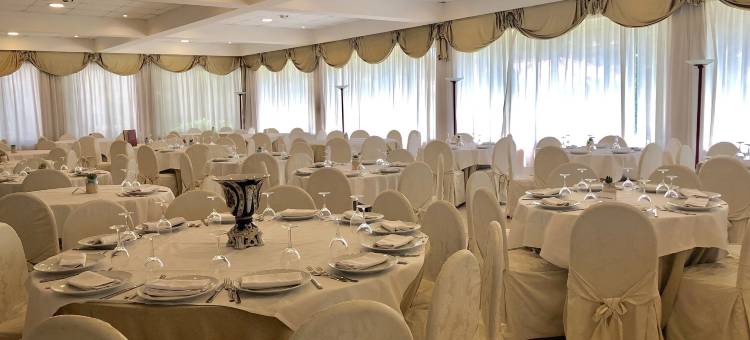 多米齐亚皇宫酒店(Domizia Palace Hotel)图片