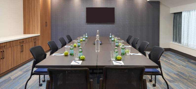 加拿大尼亚加拉瀑布万枫酒店(Fairfield Niagara Falls, Canada)图片