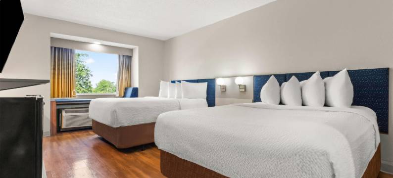 索尔兹伯里麦客达套房酒店(Microtel Inn & Suites by Wyndham Salisbury)图片