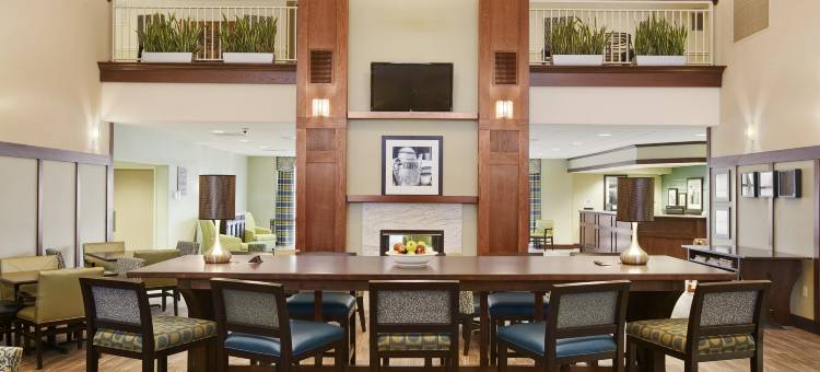 普罗维登斯/沃里克机场欢朋酒店及套房(Hampton Inn & Suites Providence/Warwick-Airport)图片