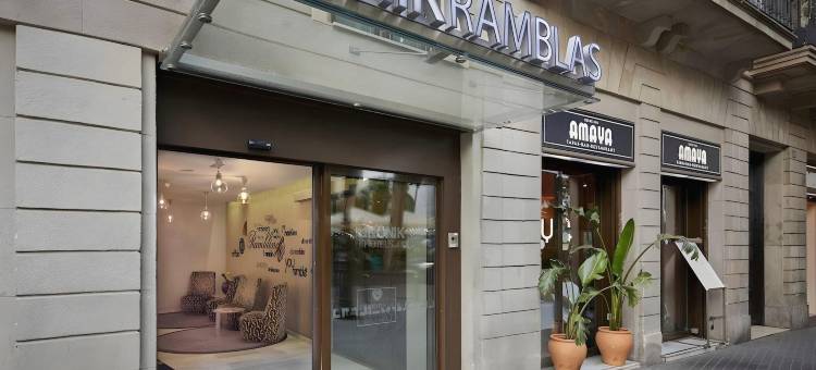 伊科尼克兰布拉大道(Ikonik Ramblas)图片