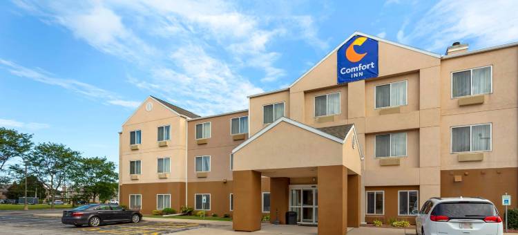 舒适套房酒店绿湾体育场区(Comfort Inn & Suites Green Bay Stadium Area)图片
