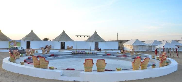 巴尔卡沙漠探险营地萨姆沙丘(Barkha Desert Safari Camp Sam Sand Dunes)图片