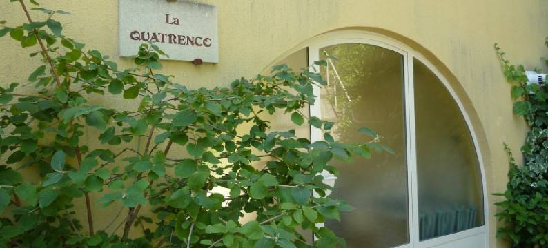 Villa with private pool and panoramic view图片