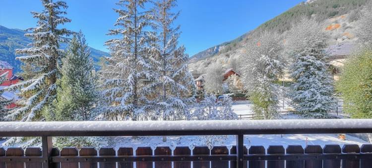 埃尔达的巢(离滑雪场几步之遥)(Il Nido di Elda Few Steps from Skiing - Happy Rentals)图片