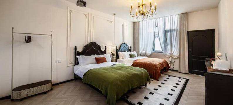 大理山下童话亲子民宿(富美邑洱海s湾生态廊道上段店)图片