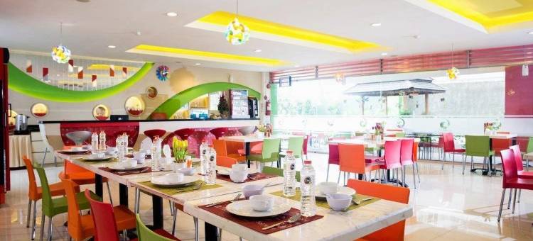 新埠头德瓦尔纳会议酒店(Dewarna Hotel and Convention Bojonegoro)图片