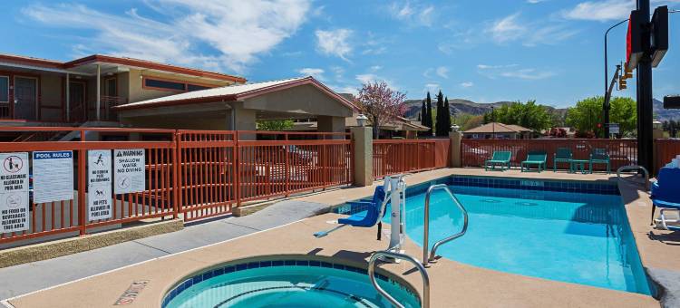 伊康旅馆-哈里肯市锡安国家公园区(Econo Lodge Hurricane Zion Park Area)图片