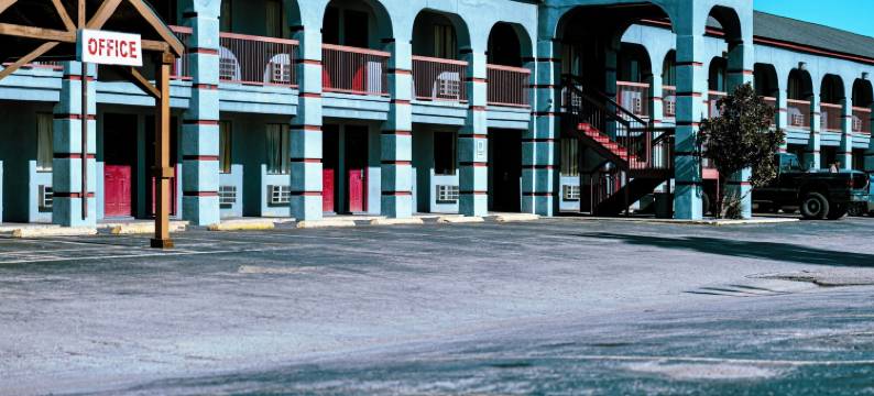 美洲最佳价值旅馆-霜冻银行中心(Americas Best Value Inn Frost Bank Center)图片