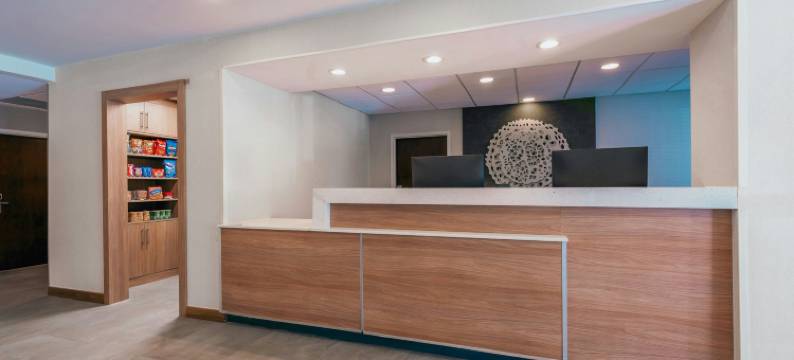 亚特兰大肯纳瑟万枫套房酒店(Fairfield Inn & Suites Atlanta Kennesaw)图片