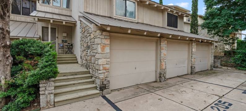 马蹄湾湖畔公寓度假屋(Lakeside condo Retreat in Horseshoe Bay)图片