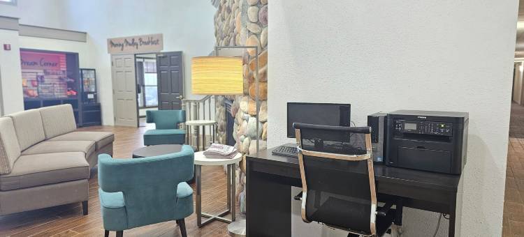 神灵山附近德卢斯套房酒店(Duluth Inn & Suites Near Spirit Mountain)图片