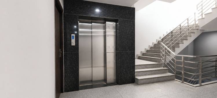 FabHotel A V Homes - 纳维詹医院及产科中心(FabHotel A V Homes - Navjeevan Hospital & Maternity Centre)图片