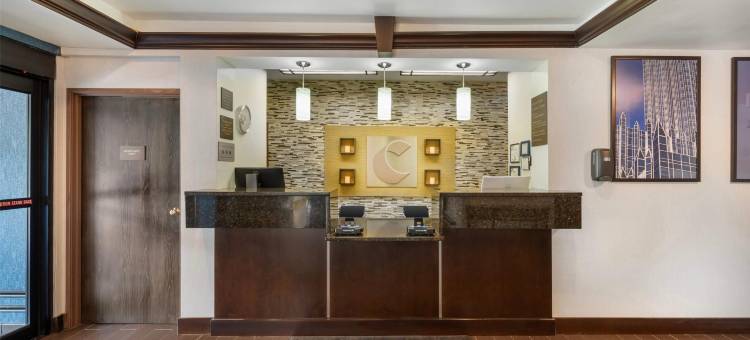 巴特勒舒适套房酒店(Comfort Inn & Suites Butler)图片